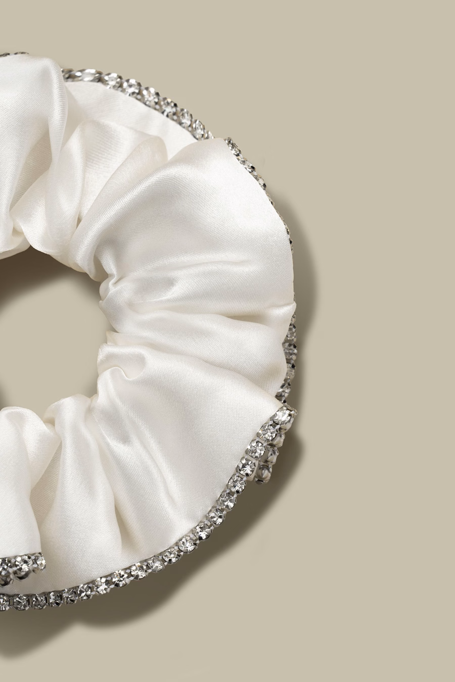 Coletas de seda con joyas de strass LILYSILK