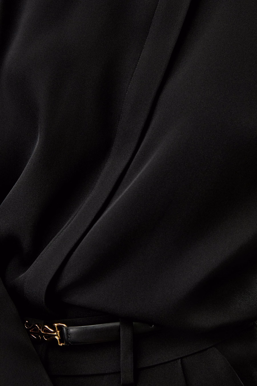 Camisa de seda con cuello clásico
