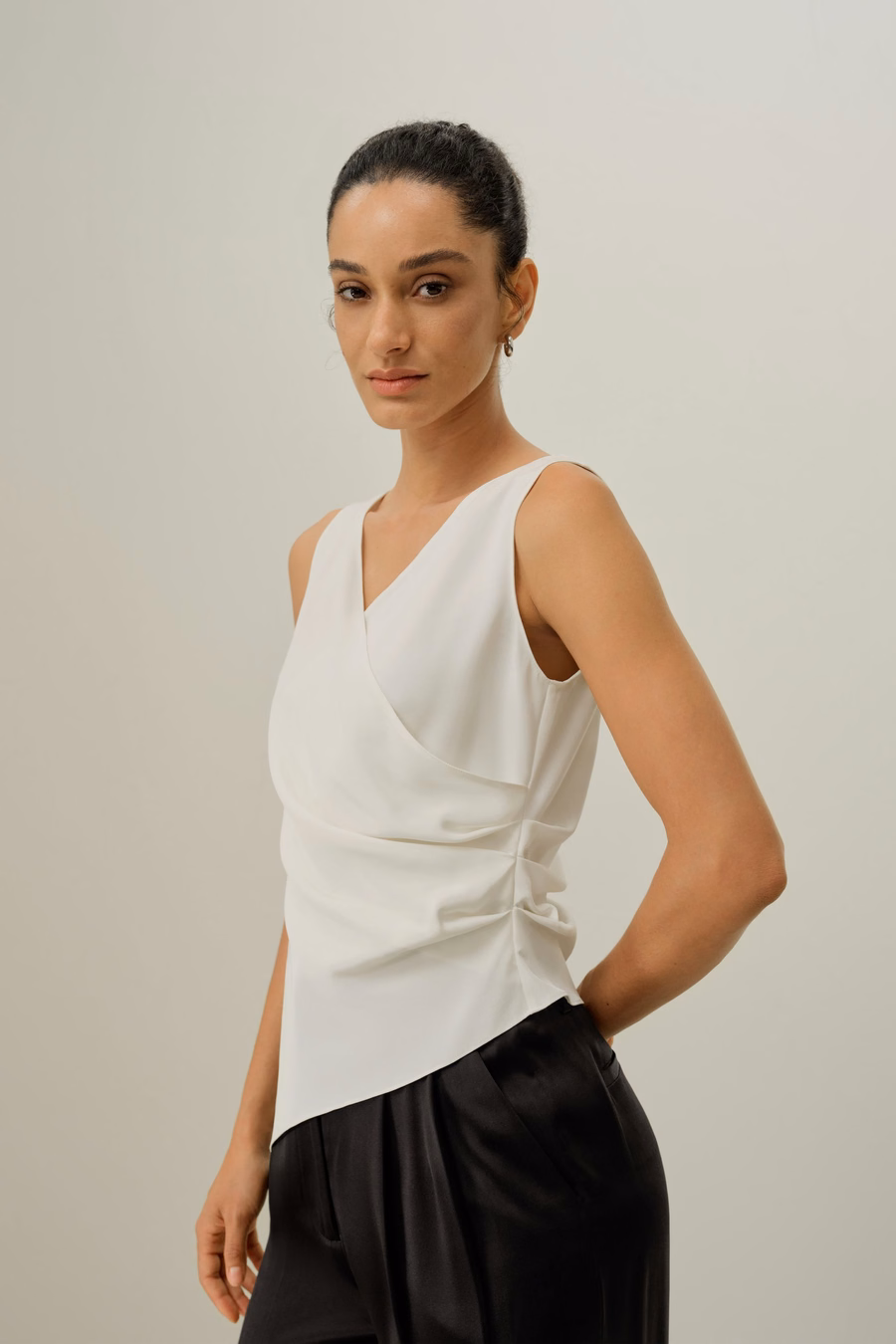 Top Élise con forma de V