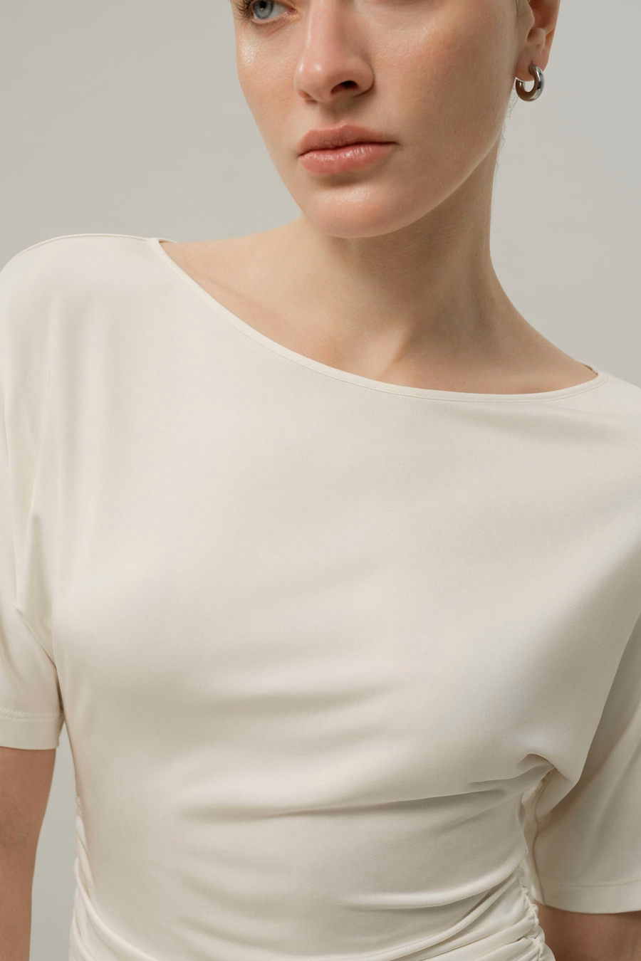 Camisa de manga corta plisada de seda Breeze