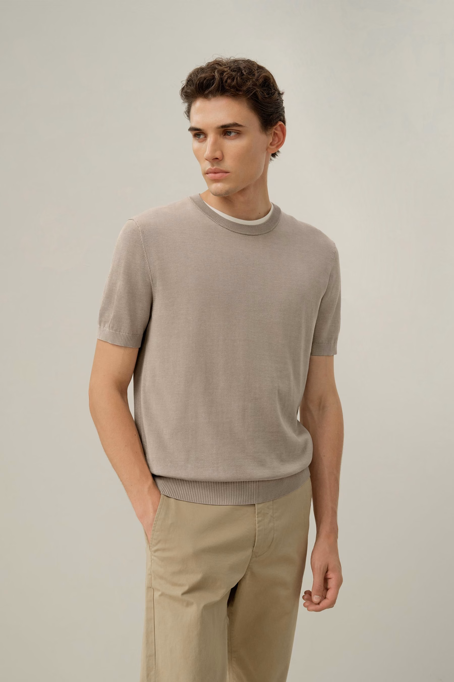 Camiseta de Cuello Redondo Regular de Seda y Algodón
