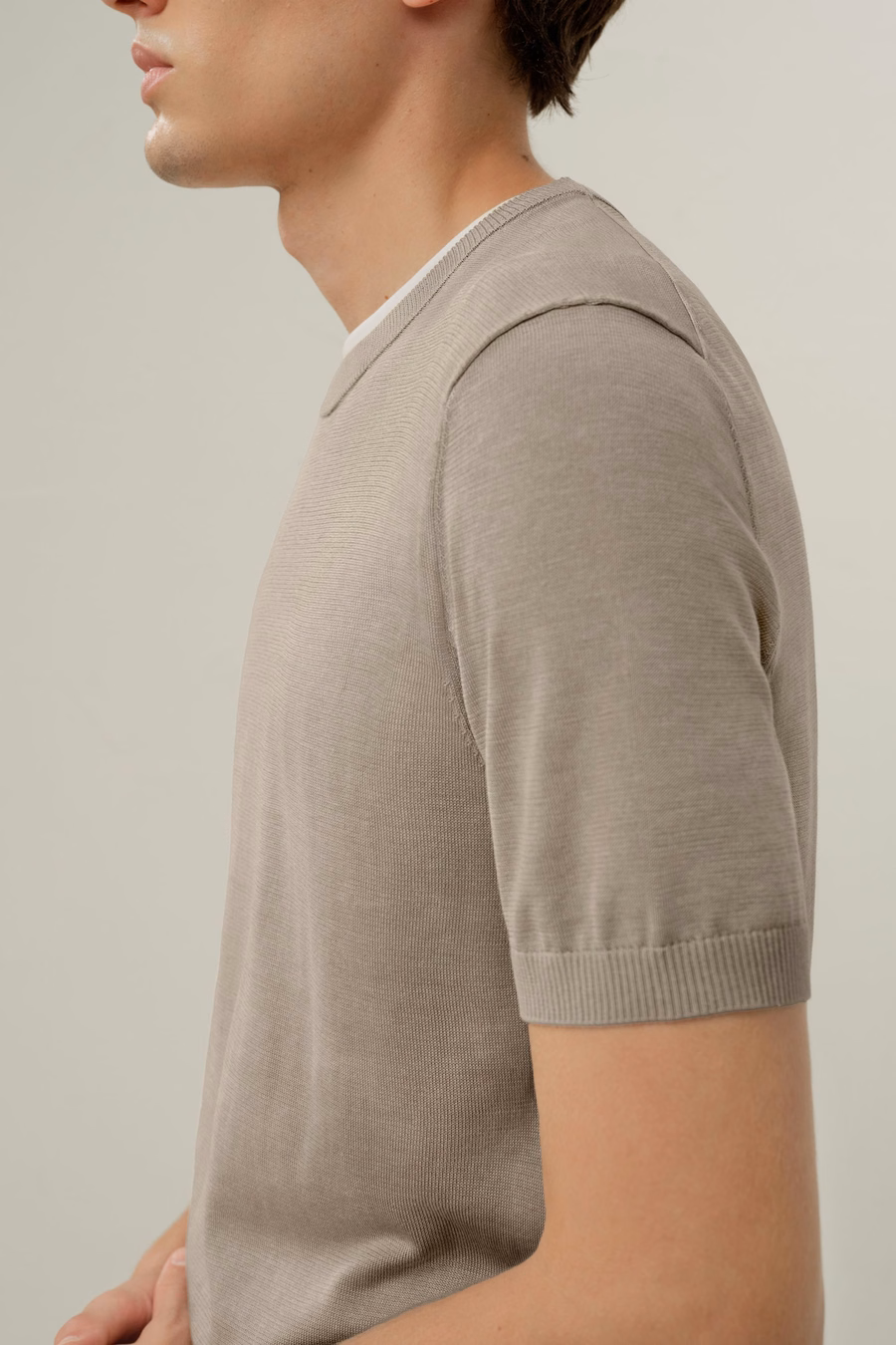 Camiseta de Cuello Redondo Regular de Seda y Algodón