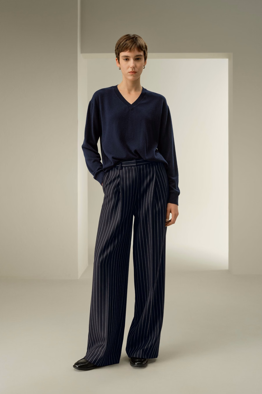 Pantalones de raya de pierna ancha de mezcla de lana