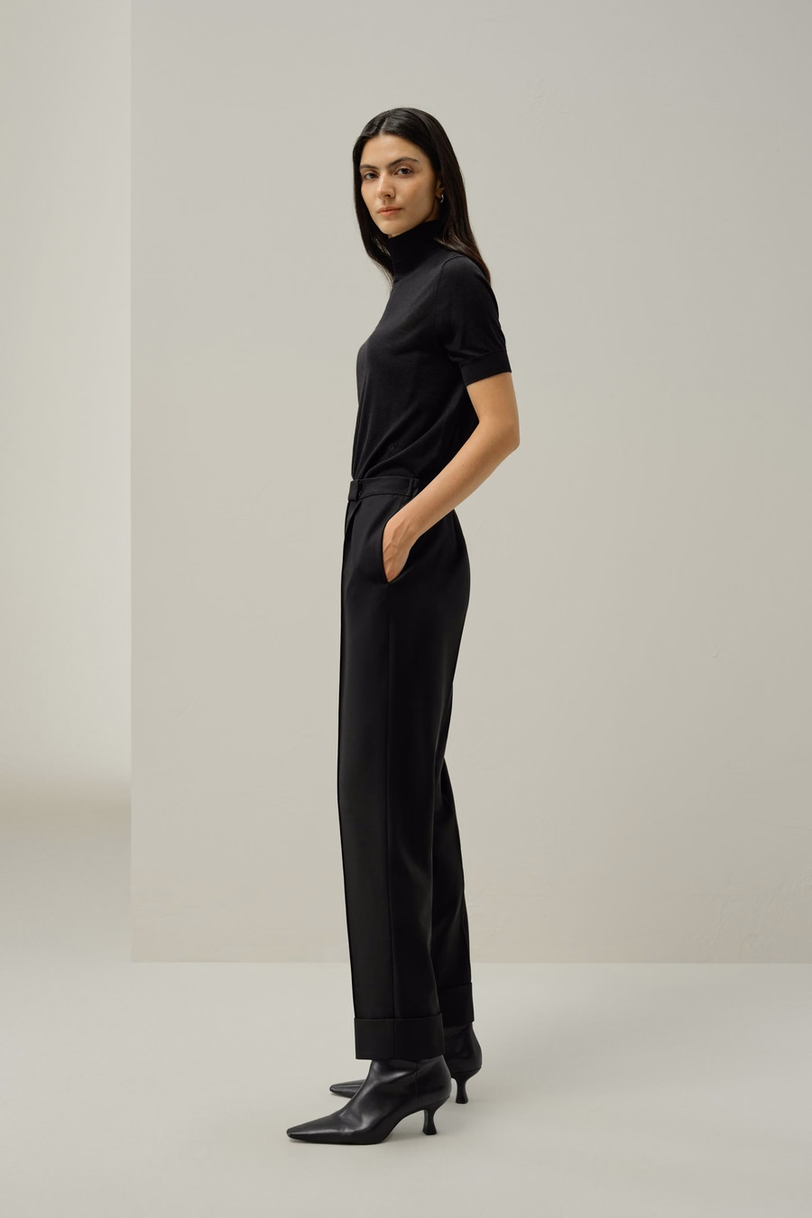 Pantalones de seda y lana con pliegues frontales