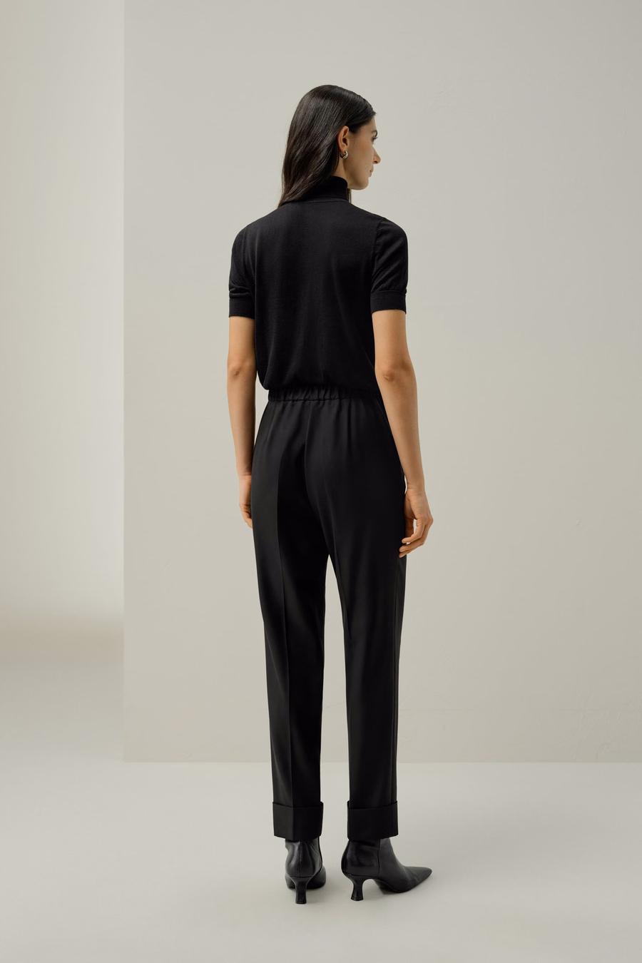 Pantalones de seda y lana con pliegues frontales