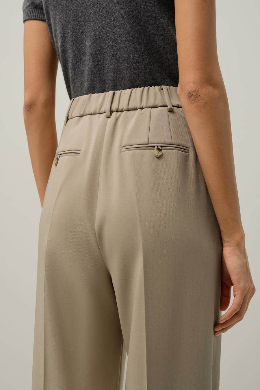 Pantalones Versatil de Pierna Recta en Seda y Lana