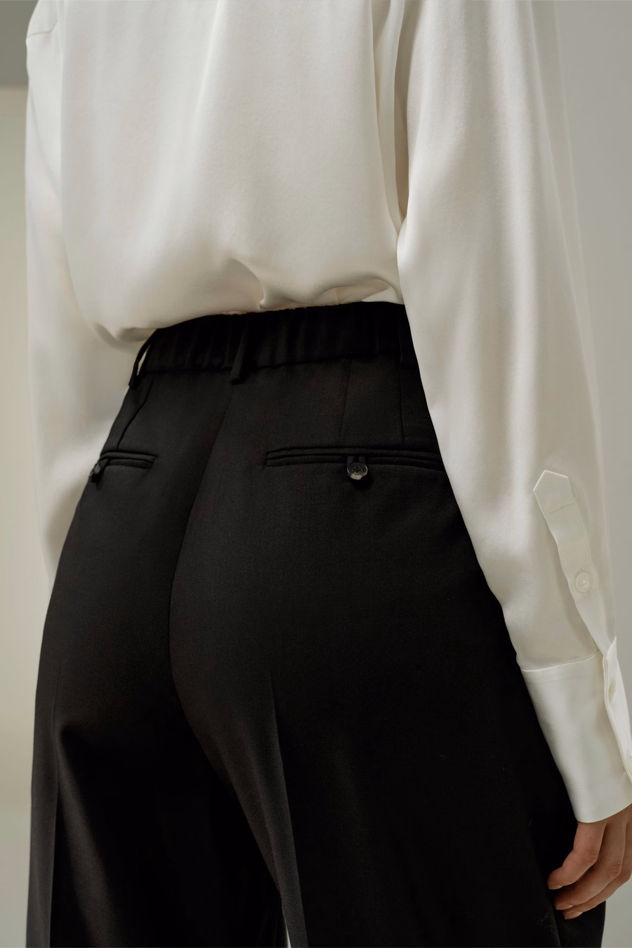 Pantalones rectos de lana y seda