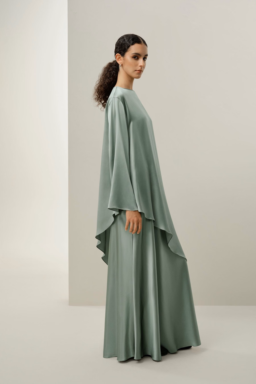 Blusa Asimétrica de Seda Charmeuse