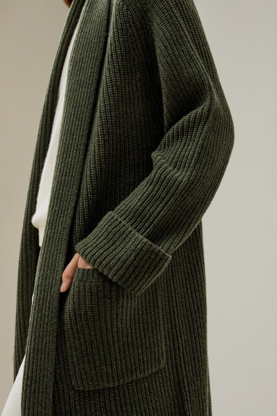 Cardigan 'Evergreen' de LILYSILK X LYDIA MILLEN