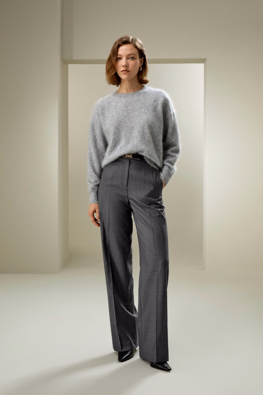 Pantalones rectos de mezcla de lana y seda
