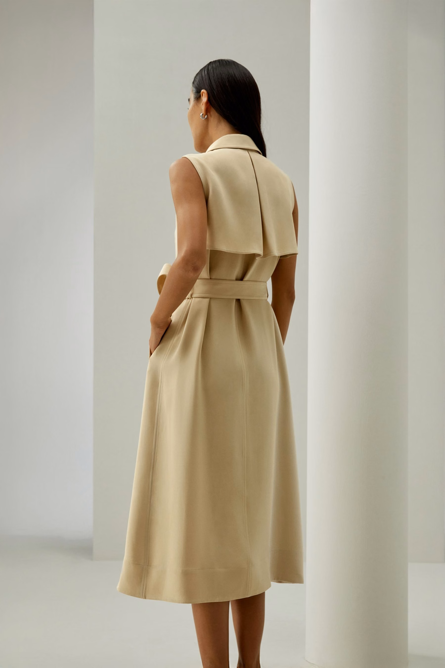 Vestido Trench Sin Mangas Sofisticado