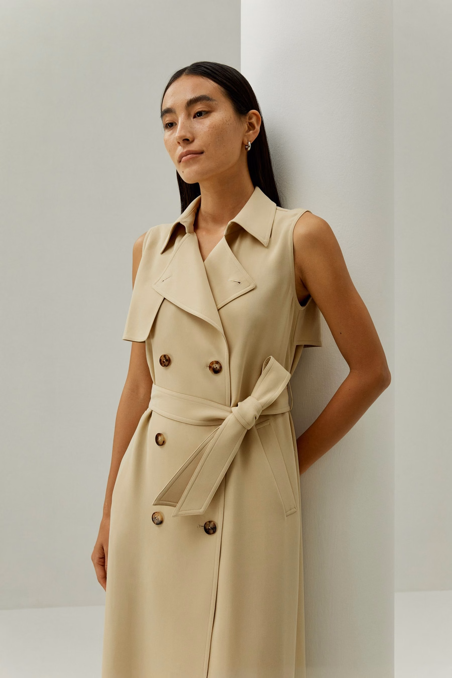 Vestido Trench Sin Mangas Sofisticado
