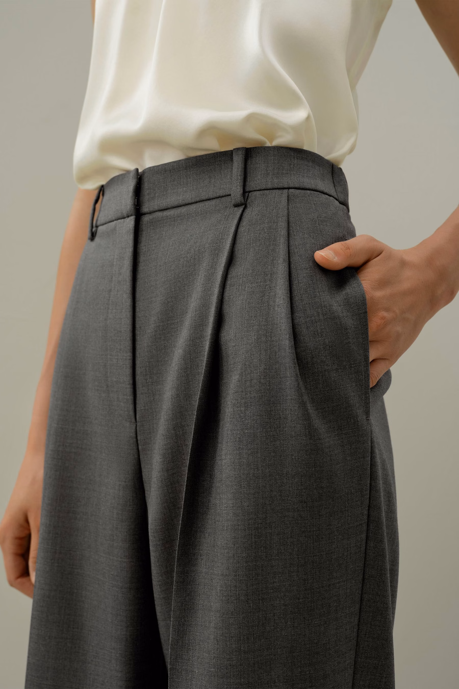 Pantalones rectos de lana y seda