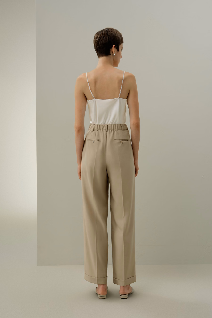 Pantalones rectos de lana y seda
