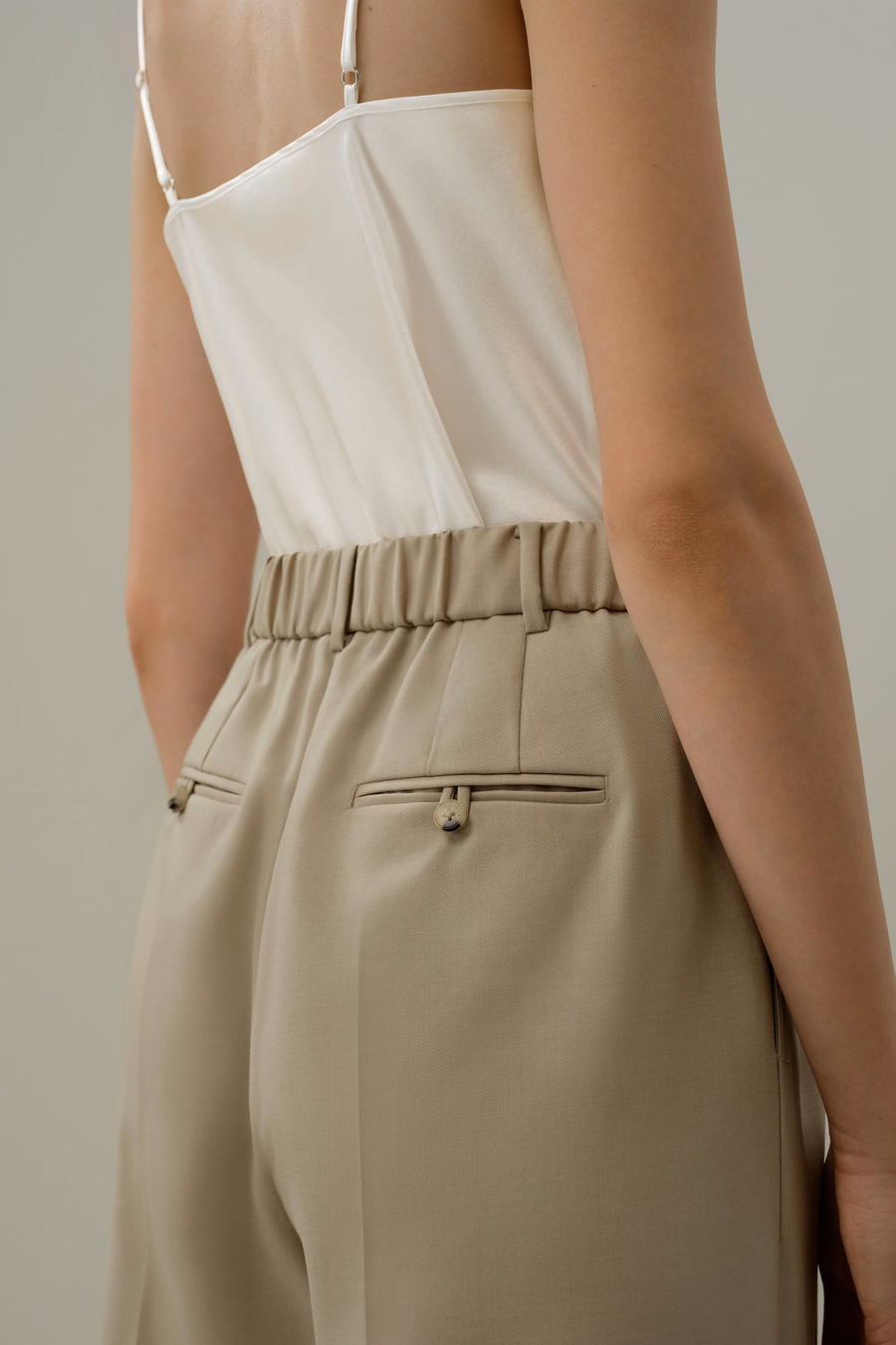Pantalones rectos de lana y seda