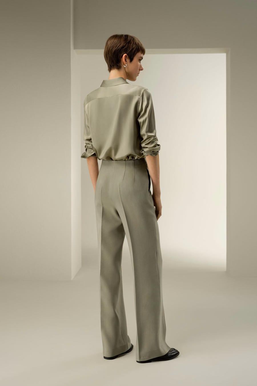 Pantalones de campana de seda y lana
