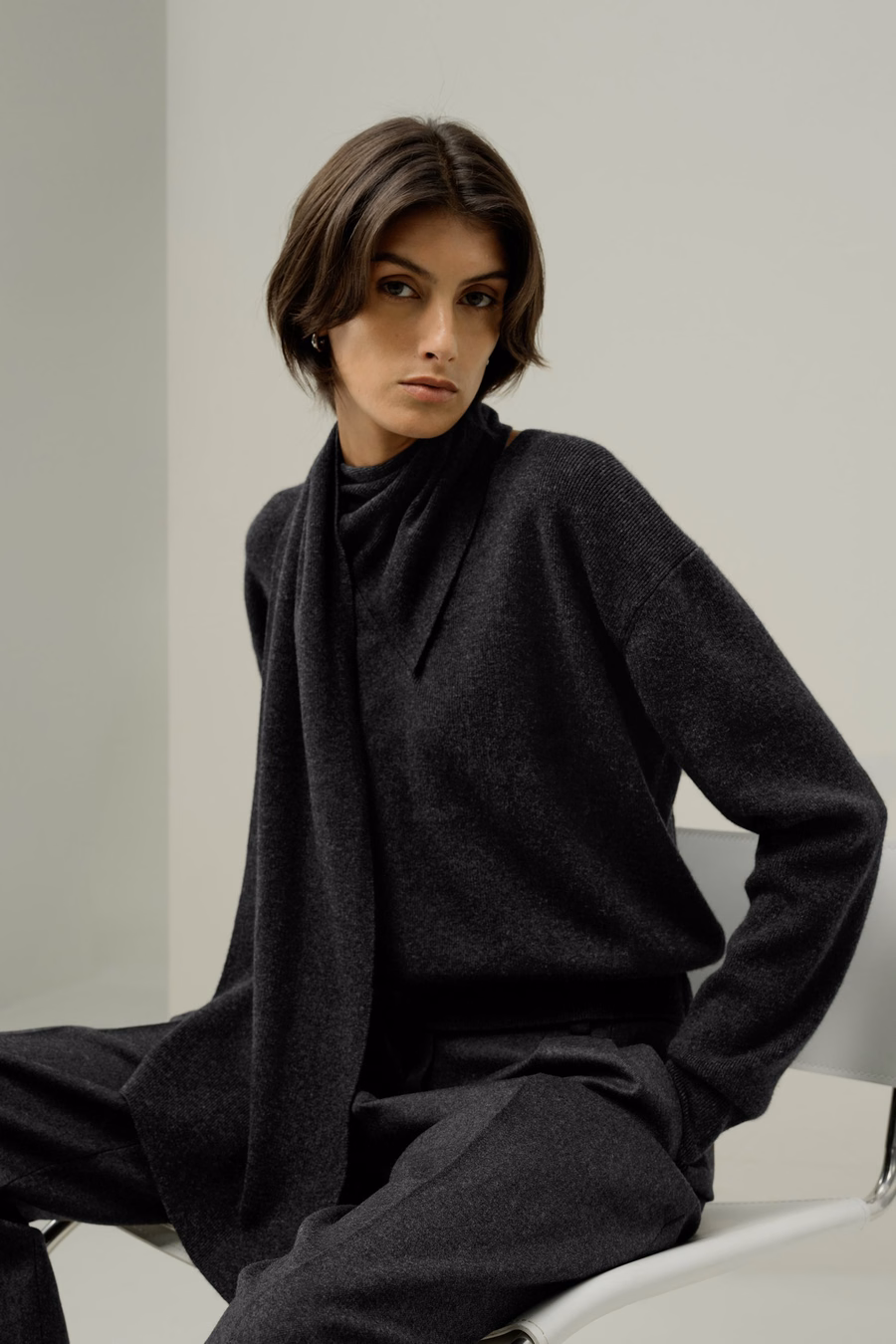Suéter de Lana-Cashmere con Cuello de Pajarita