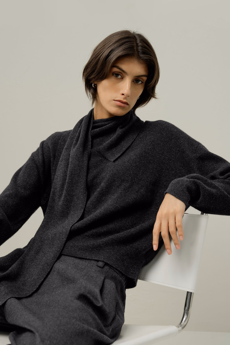 Suéter de Lana-Cashmere con Cuello de Pajarita