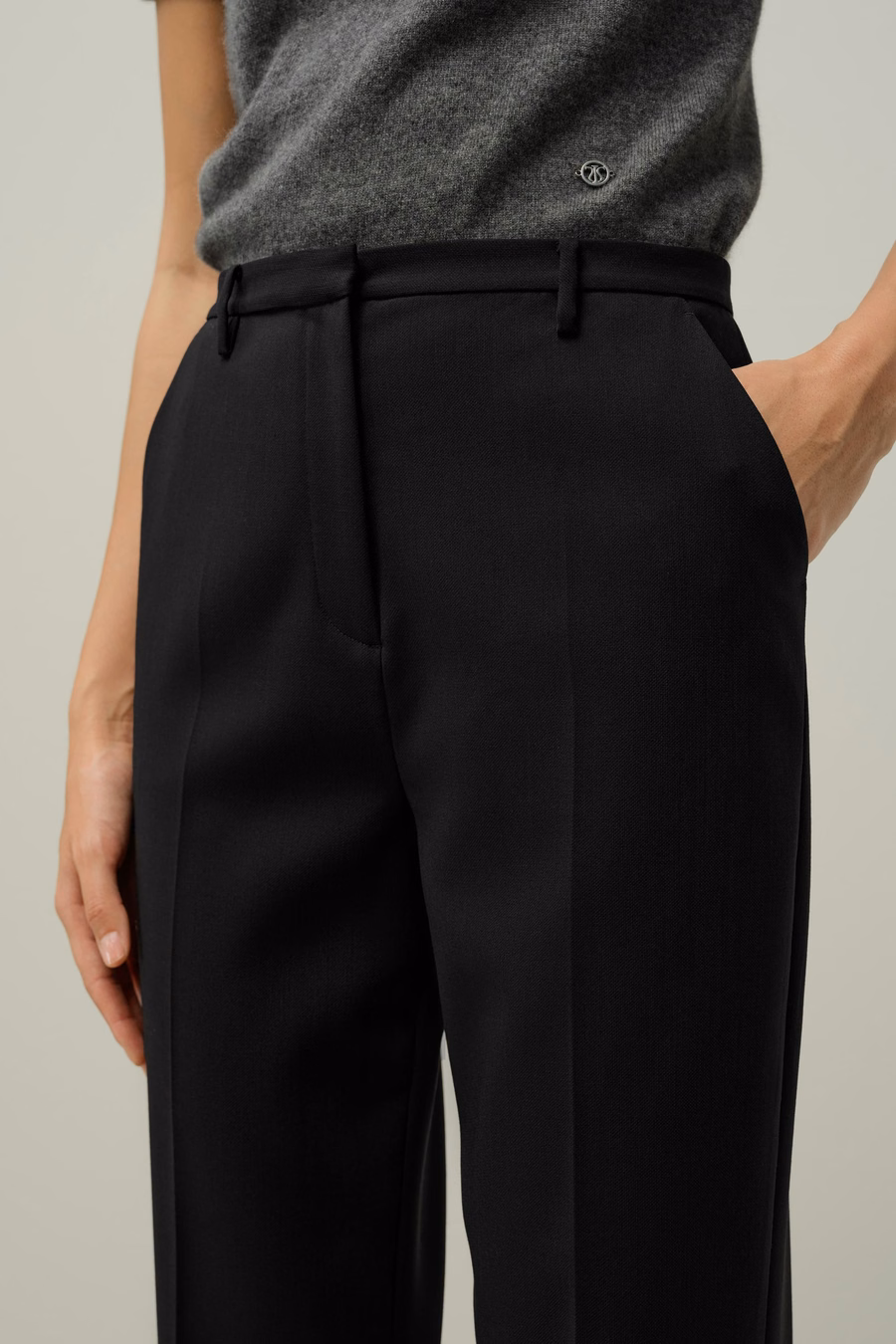 Pantalones slim fit de mezcla de seda y lana básicos