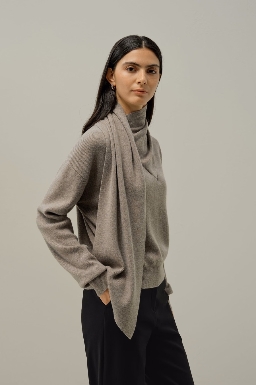 Suéter de Lana-Cashmere con Cuello de Pajarita