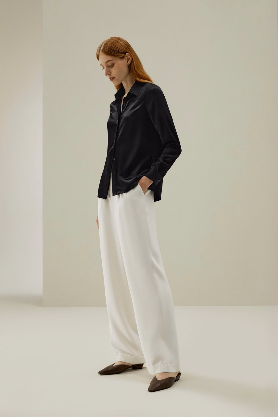 Camisa de Seda con Tapeta Oculta Básica