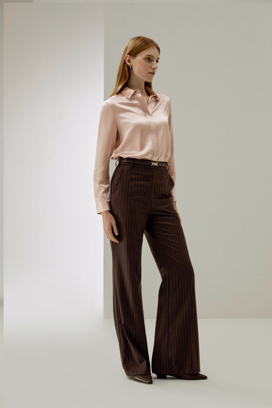 Camisa de Seda con Tapeta Oculta Básica