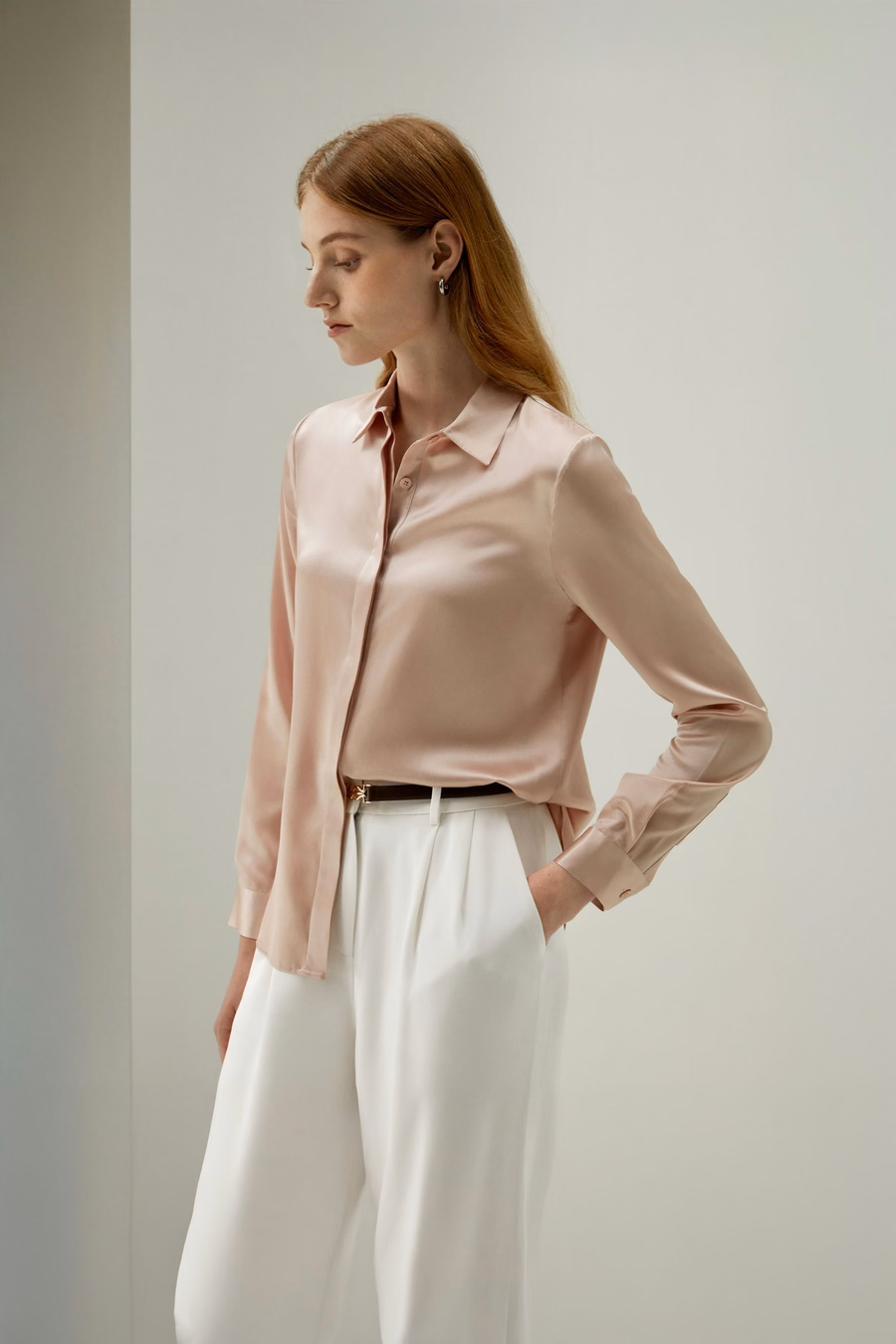 Camisa de Seda con Tapeta Oculta Básica