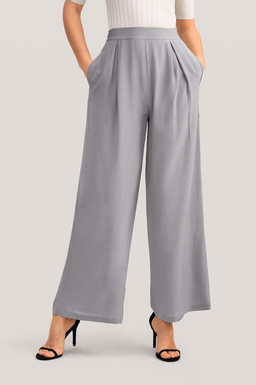Pantalones Cortos de Pierna Ancha de Seda Lisa