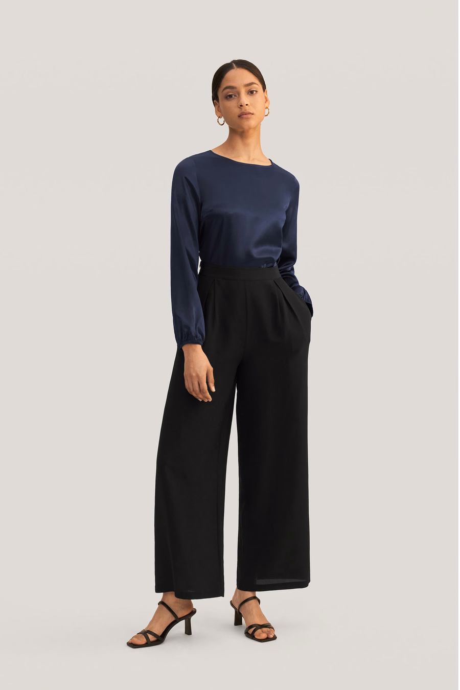 Pantalones Cortos de Pierna Ancha de Seda Lisa