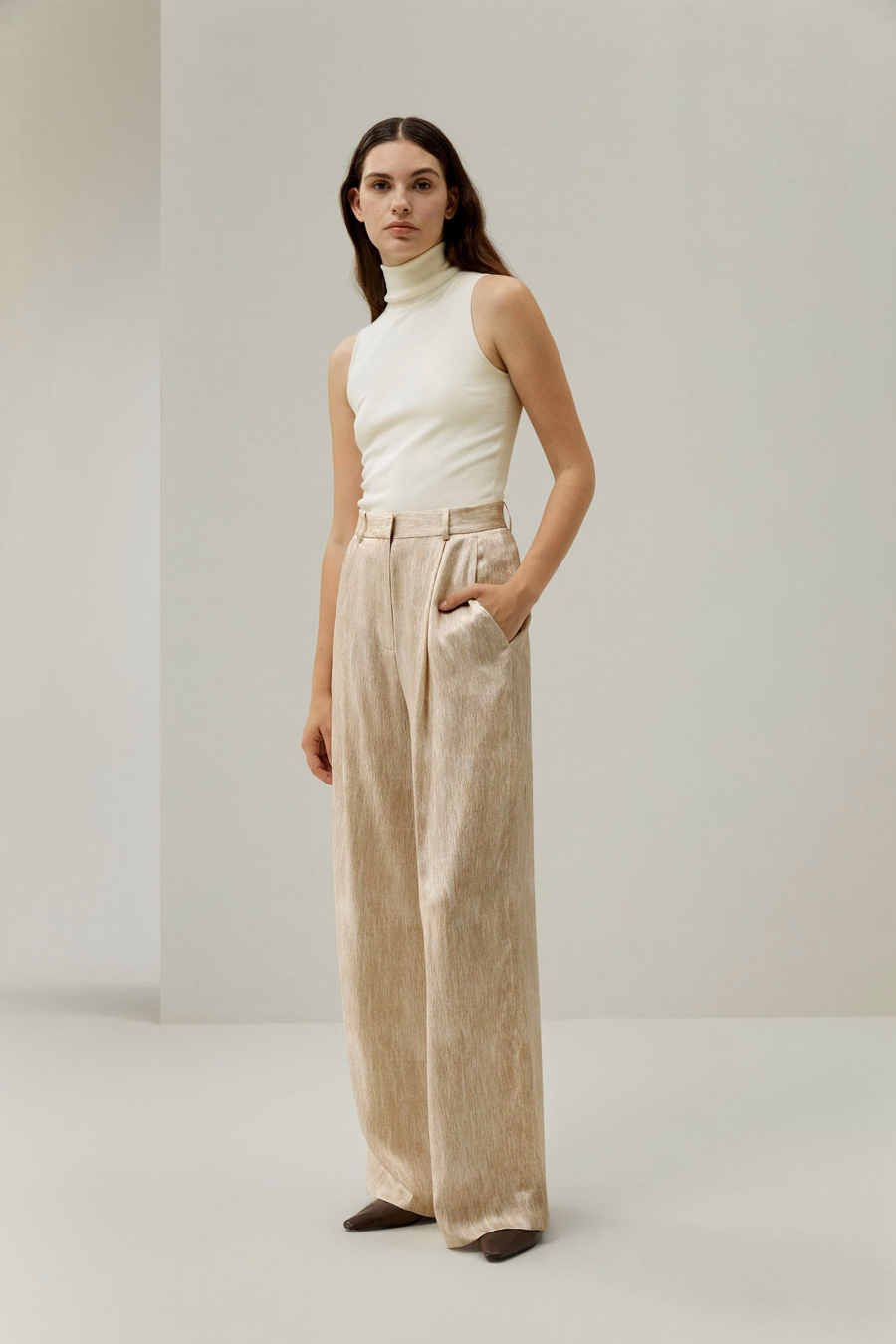 Pantalones de seda satinada perla