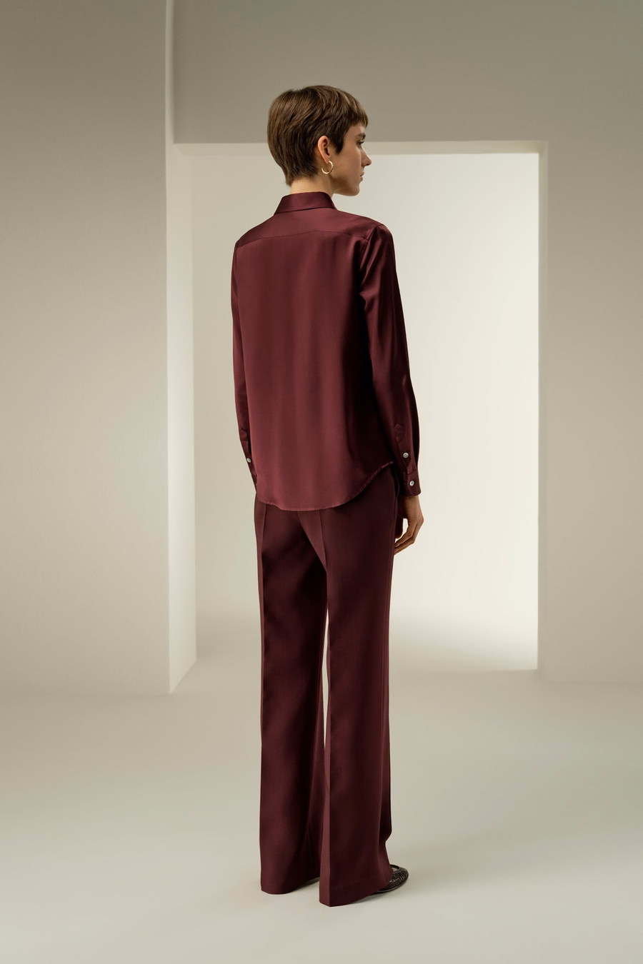 Camisa de Seda Charmeuse Atemporal