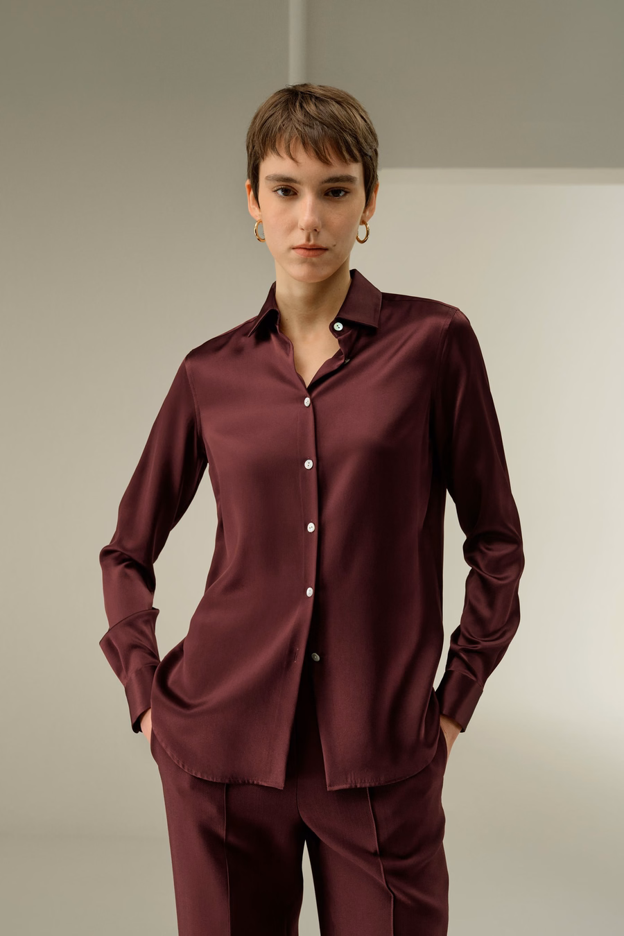 Camisa de Seda Charmeuse Atemporal