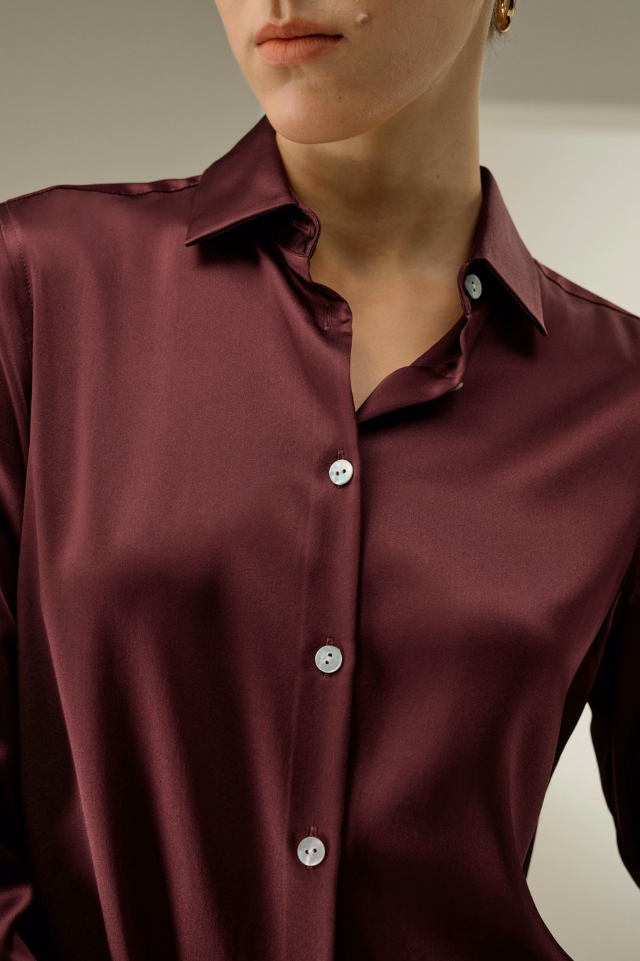 Camisa de Seda Charmeuse Atemporal