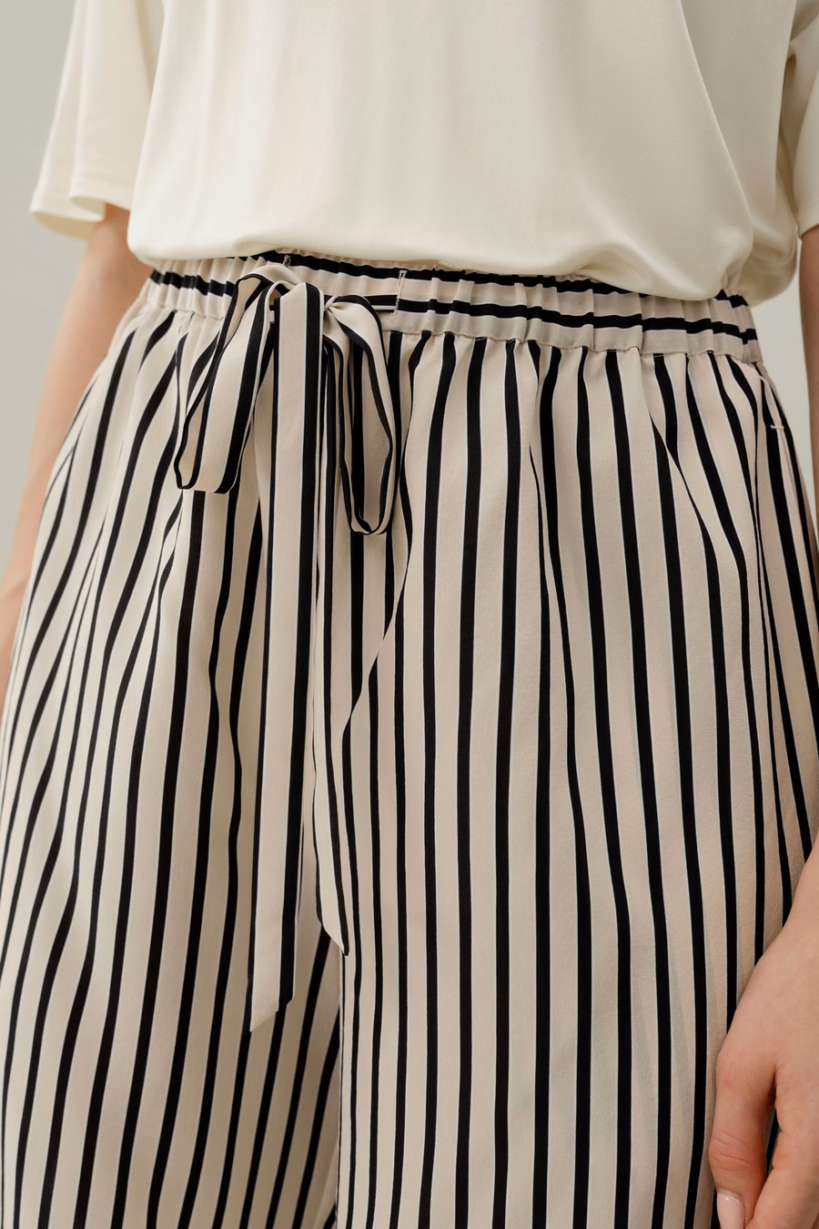 Shorts de Seda Rayada