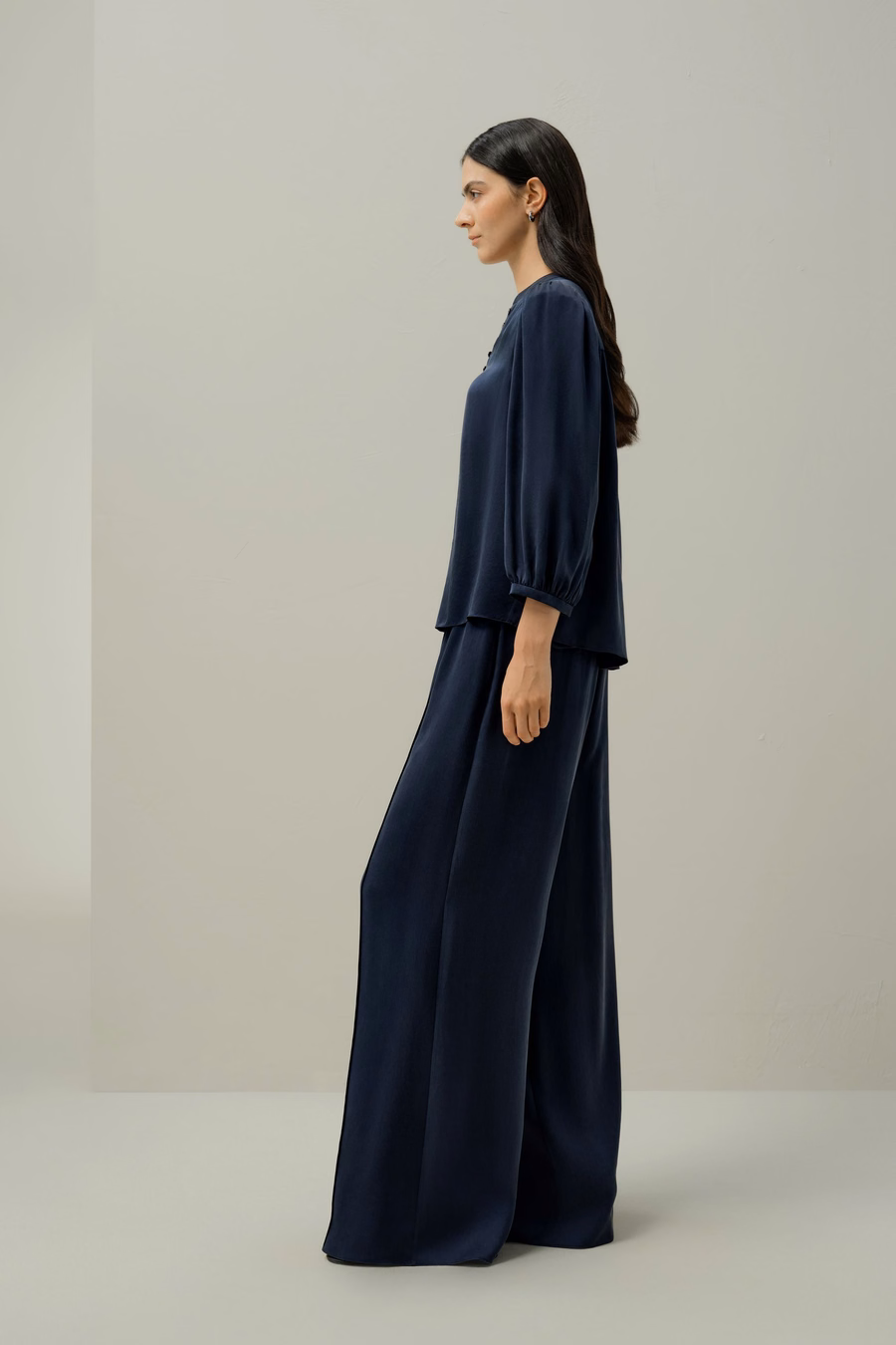 Pantalones de pierna ancha de seda de gamuza
