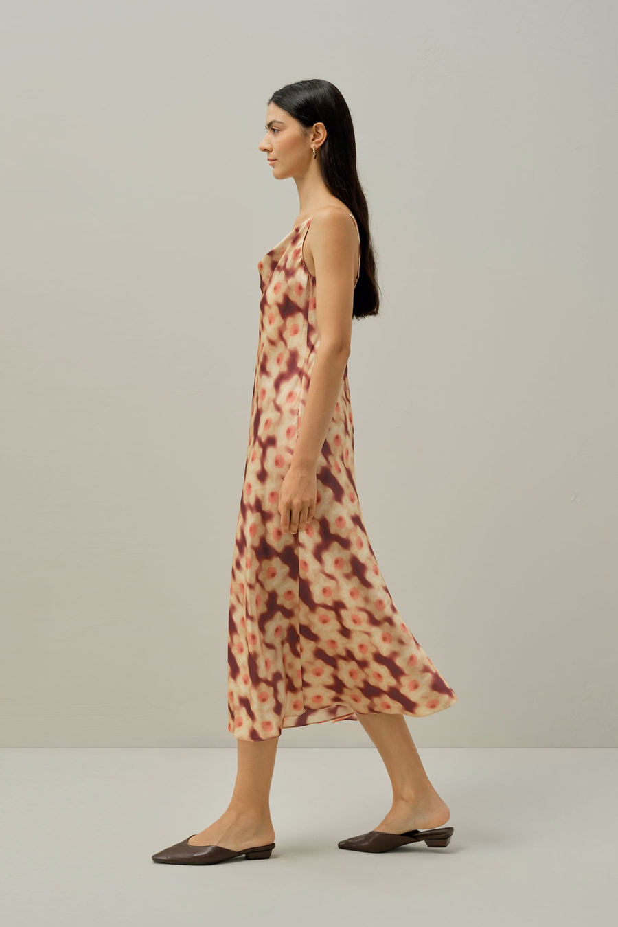 Vestido Deslizante con Estampado de Narciso - Hecho con Tela Liberty