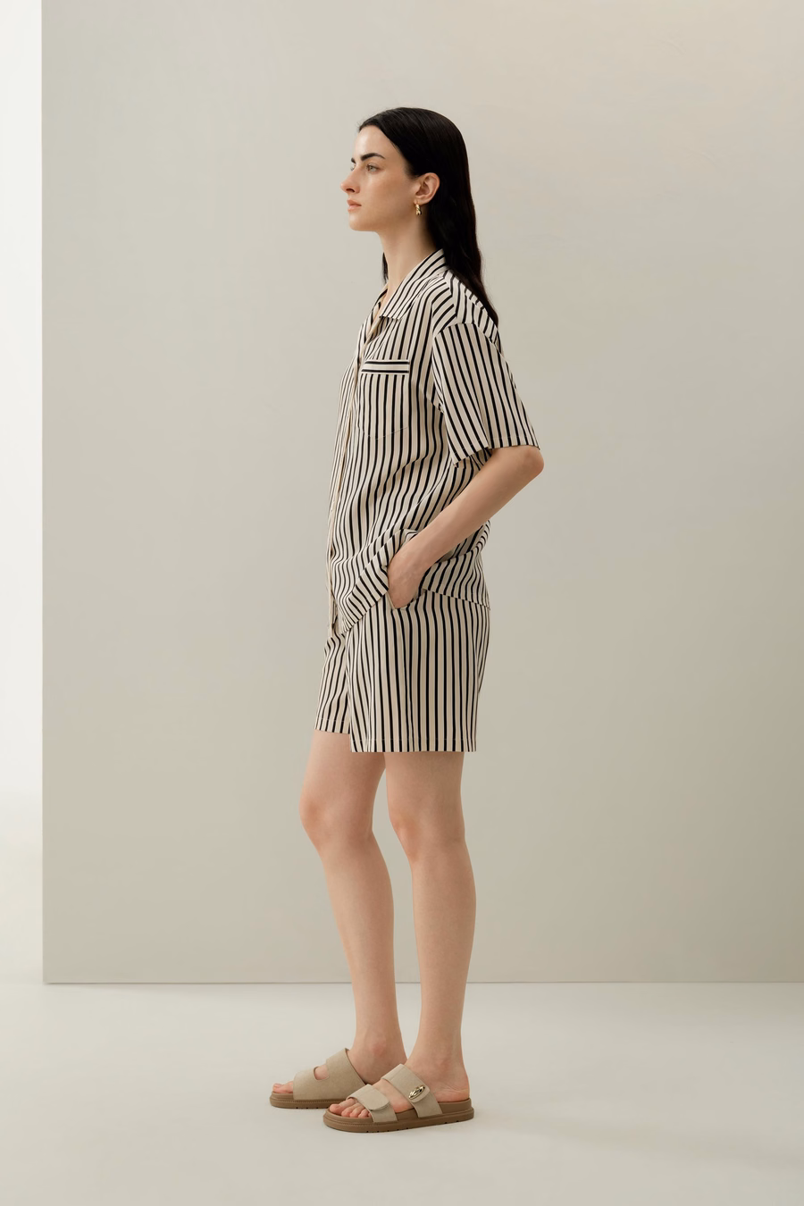 Camisa de Cuello Cubano de Seda Rayada