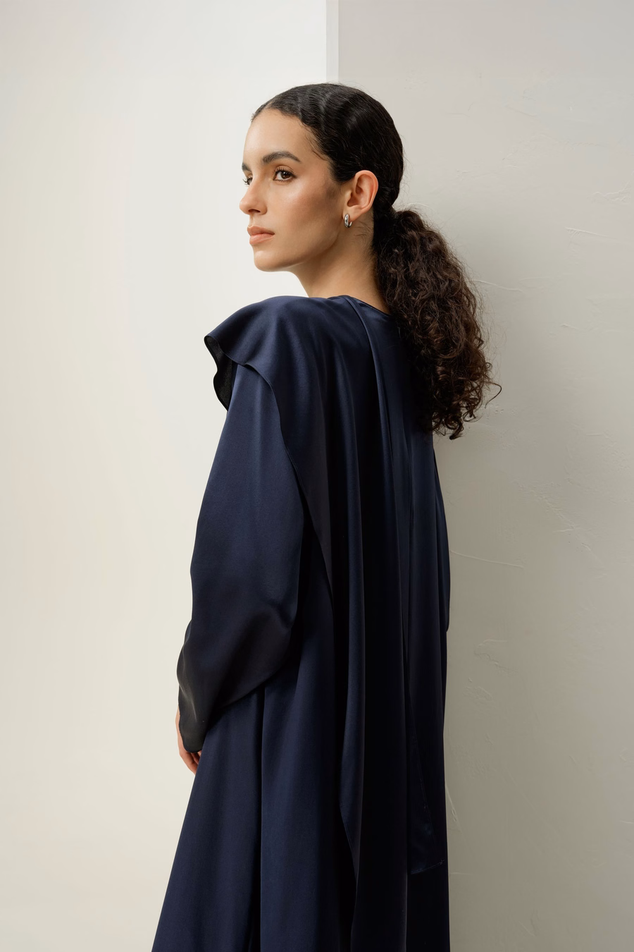 Vestido Maxi Asimétrico de Seda Charmeuse