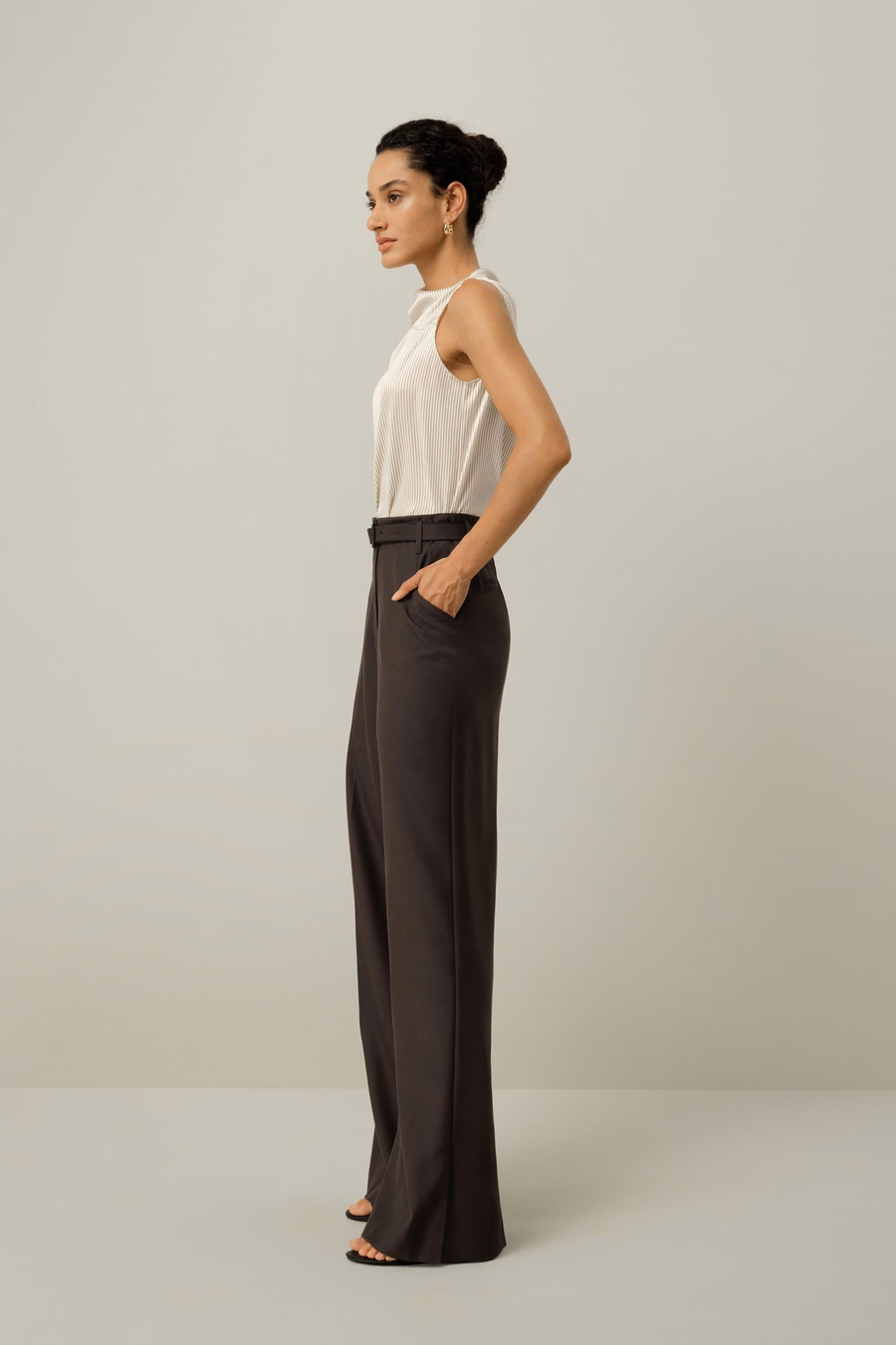 Pantalón de lana de seda de cintura alta y pernera ancha