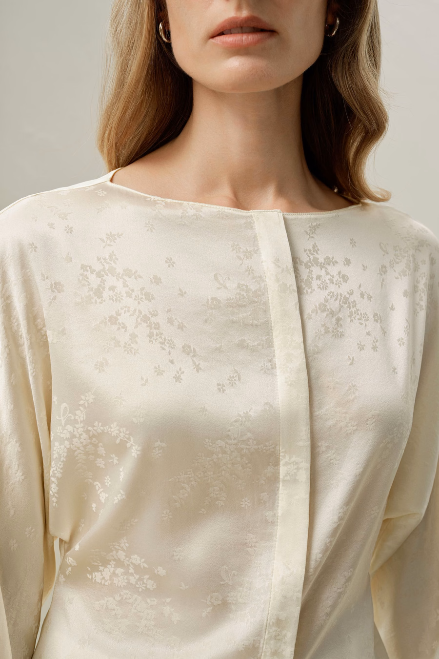 Blusa de seda jacquard YING