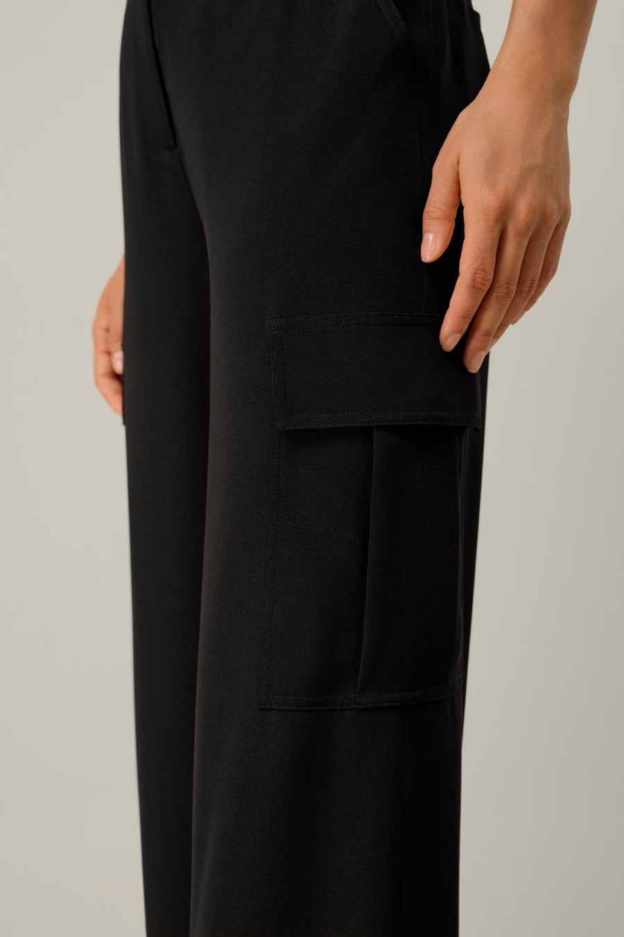 Pantalones Cargo de Seda Crepé
