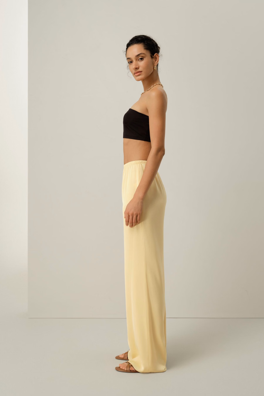 Pantalones rectos de georgette de seda elástica