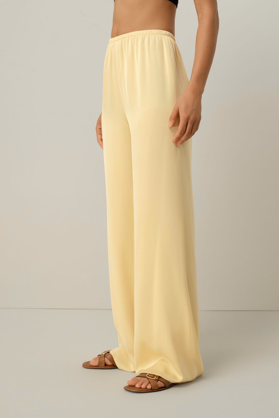 Pantalones rectos de georgette de seda elástica