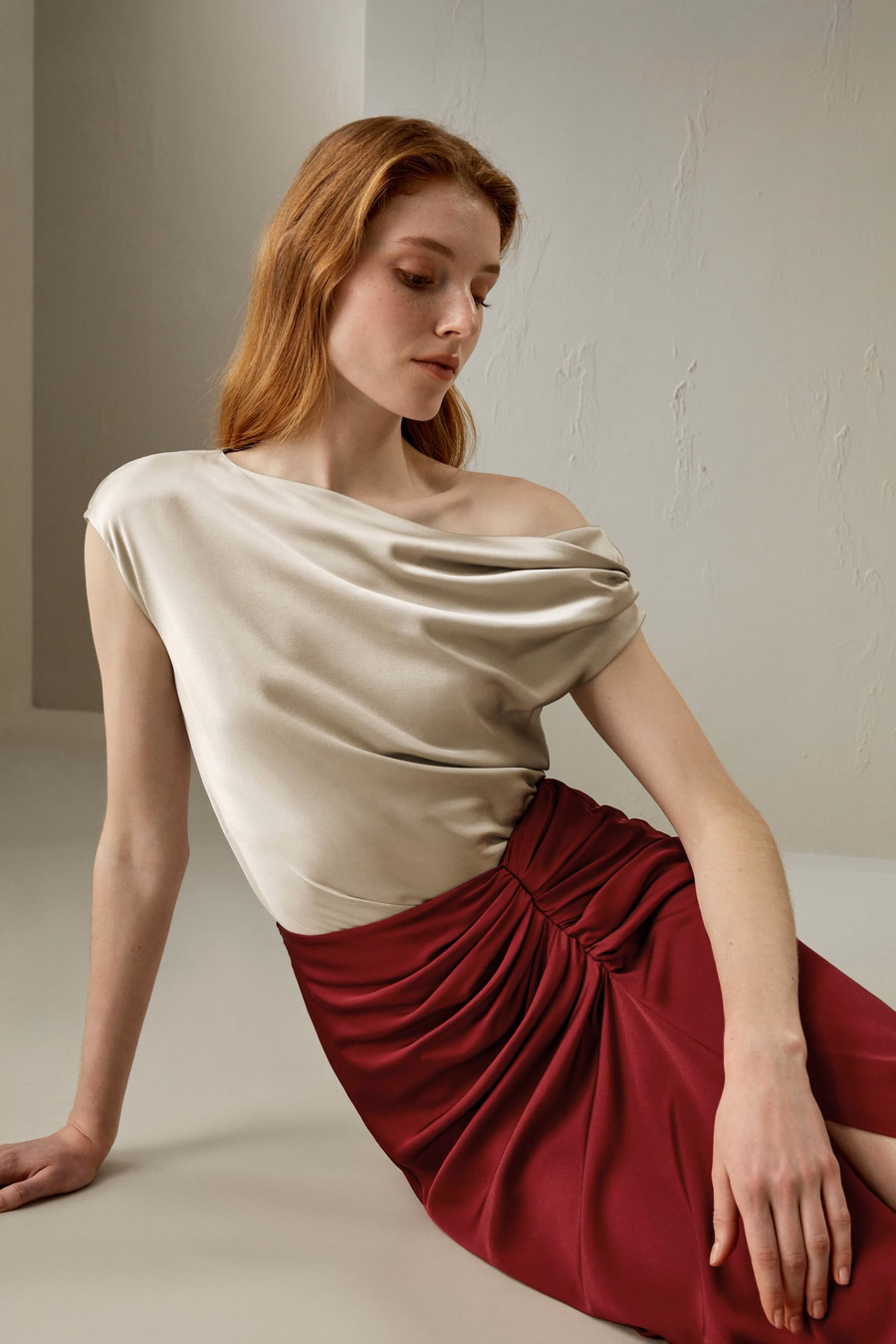 Top de Seda con Cuello Barco