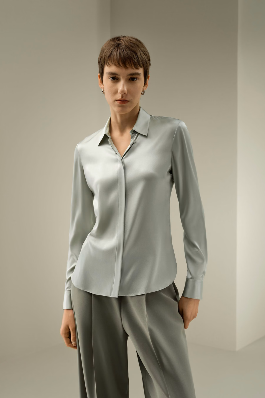 Camisa de seda elegante de corte slim