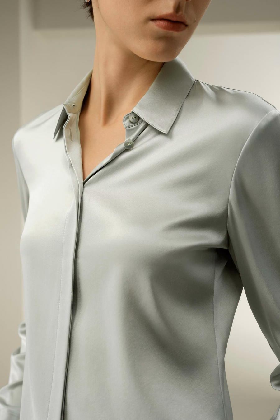 Camisa de seda elegante de corte slim