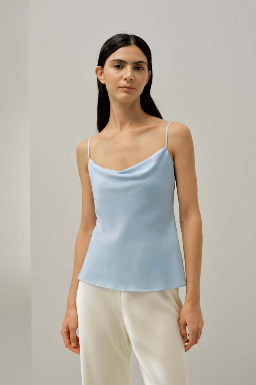 Camisón de Cuello Cowl