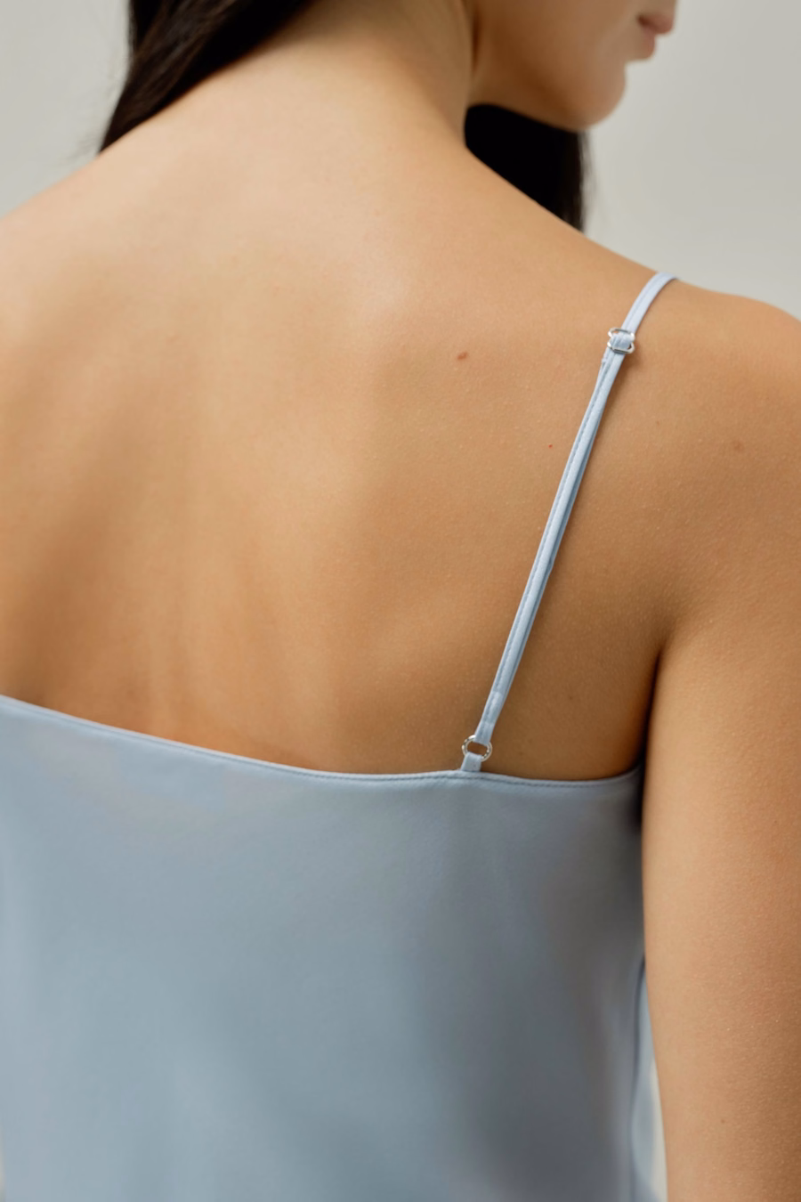 Camisón de Cuello Cowl