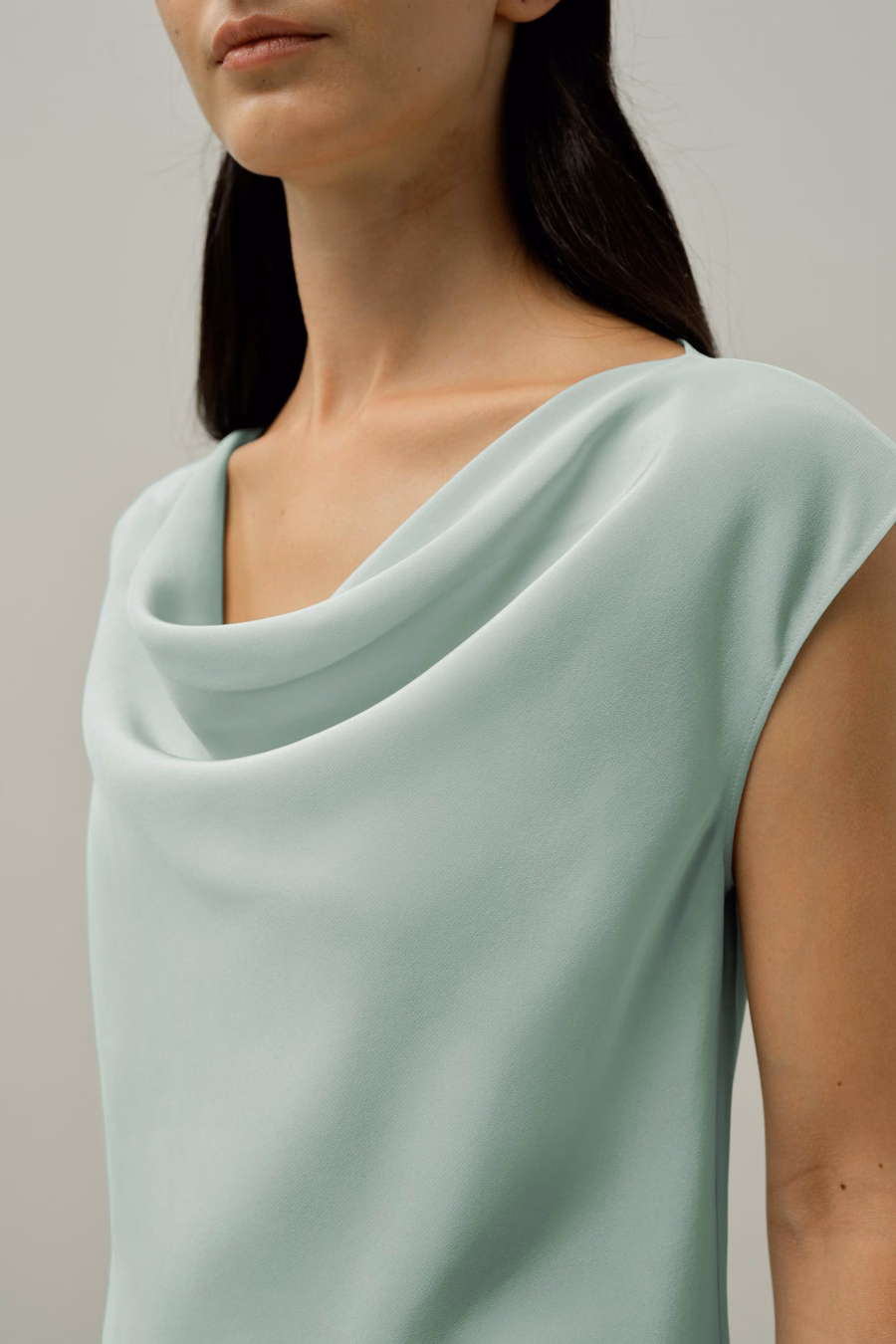 Top de Cuello de Cowl de Seda