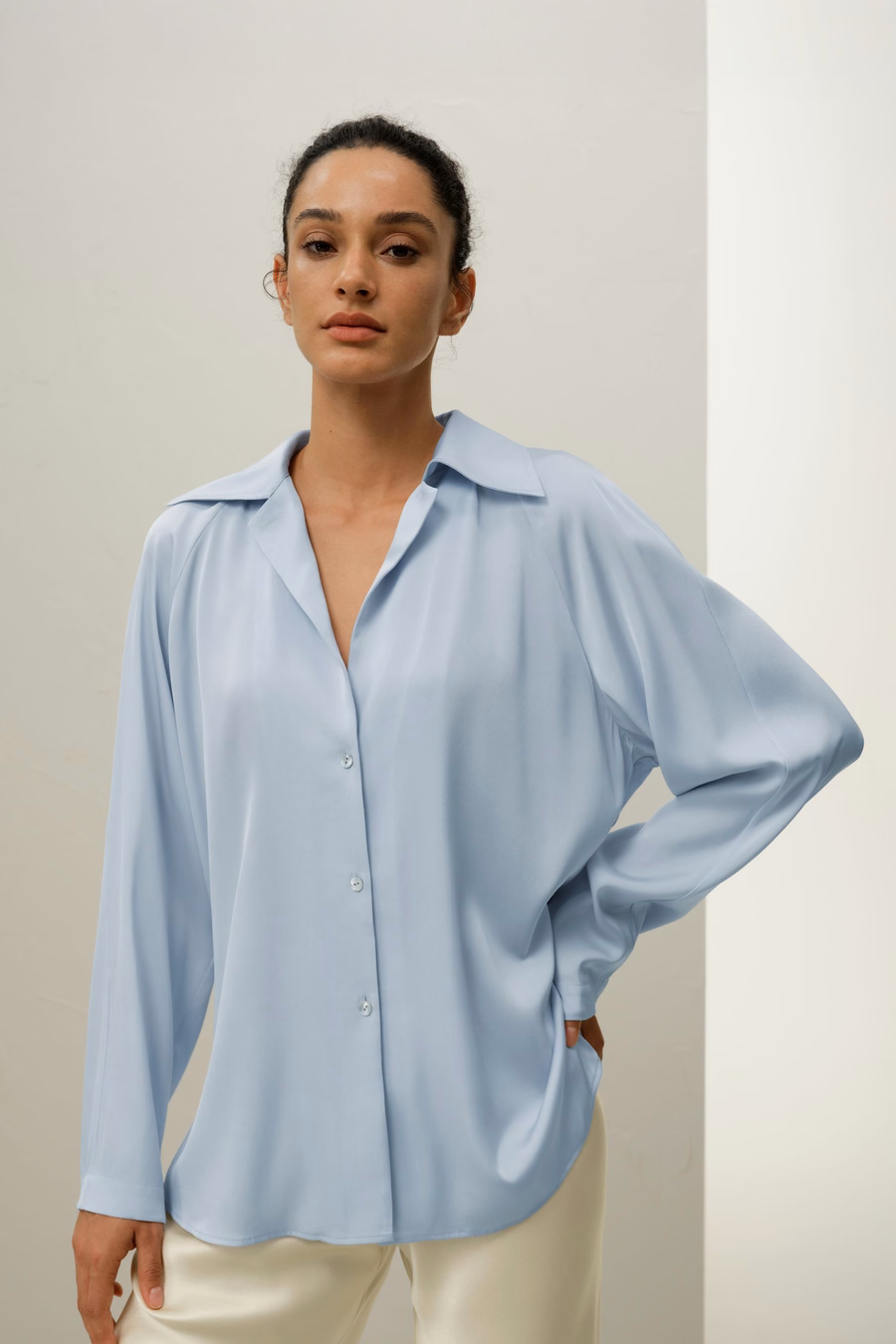Camisa de Seda Multiposicional